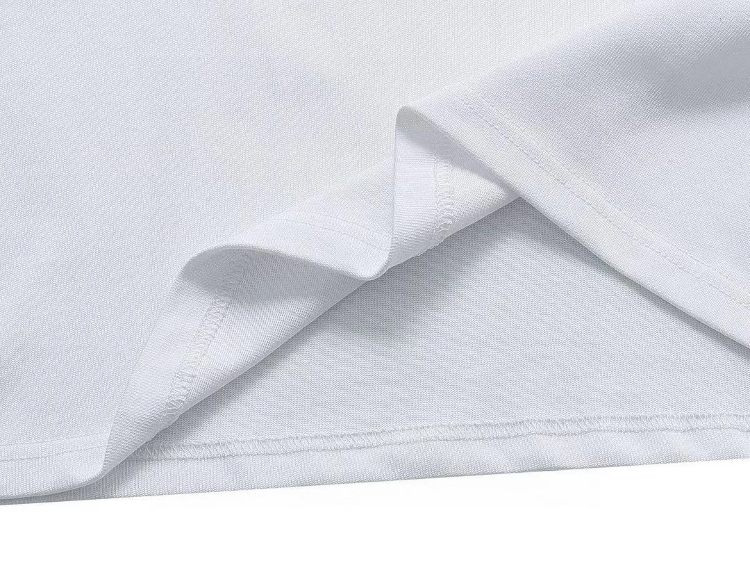 Ferragamo 2024 Early Spring New Arrival short-sleeved chest with hand-customized logo counter (100% cotton fabric), comfortable to the skin, durable and easy to wear, original factory craftsmanship is meticulous, custom-made, the same vat-dyed fabric, very comfortable to the touch, the latest brick cabinet synchronization OS off-shoulder version, fashionable and individual, super Versatile and good-looking, very suitable for both men and women, a must-have style, tag, collar label, washed wheat, complete with three labels Sizes: S-XXL